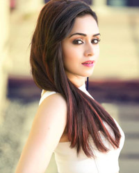 Amruta Khanvilkar